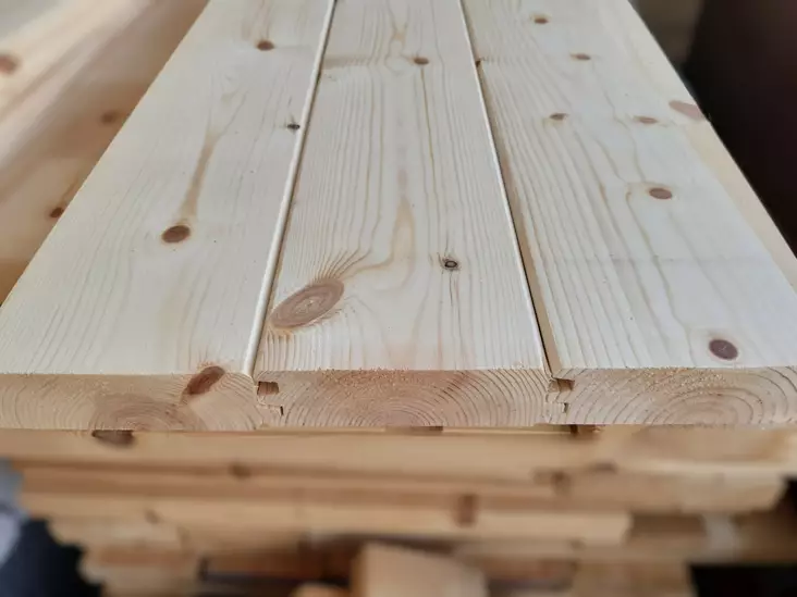 Kevythirsi 42x145, Höylätty Mänty - Höylätty Puutavara - 410053770 - 1